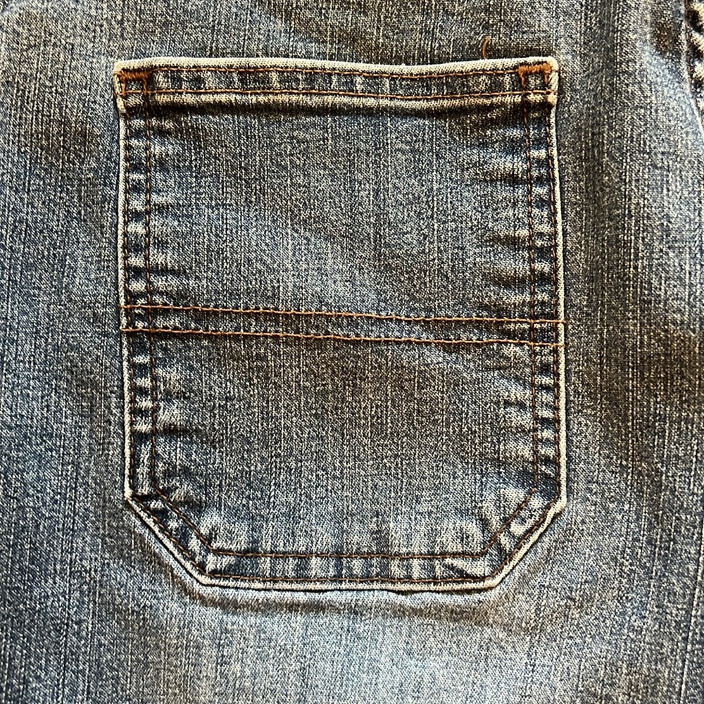 Lee capris - image 11